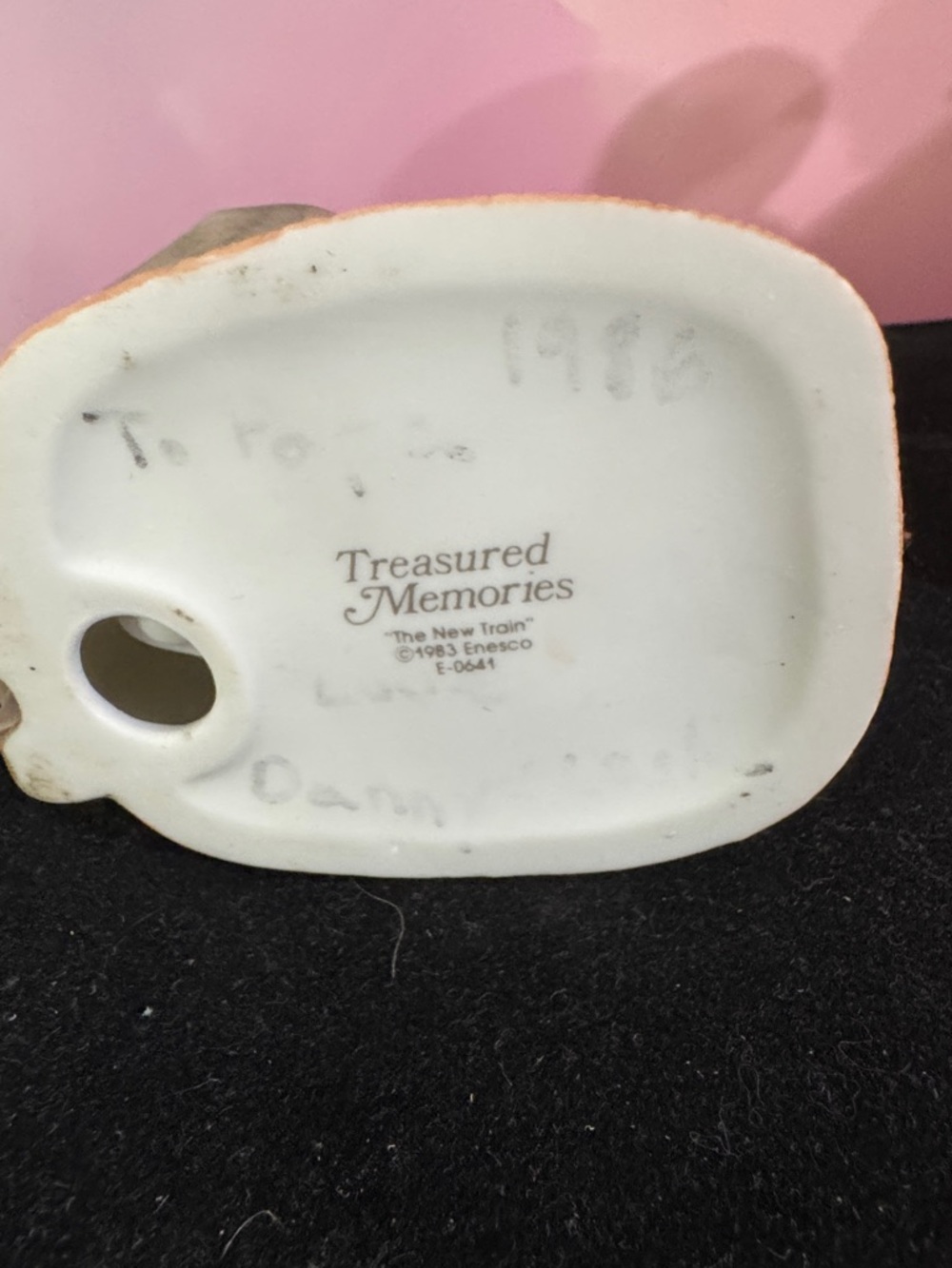 Vintage Treasured Memories porcelain figurine titled "The New Train". 1983 - Picture 10 of 11